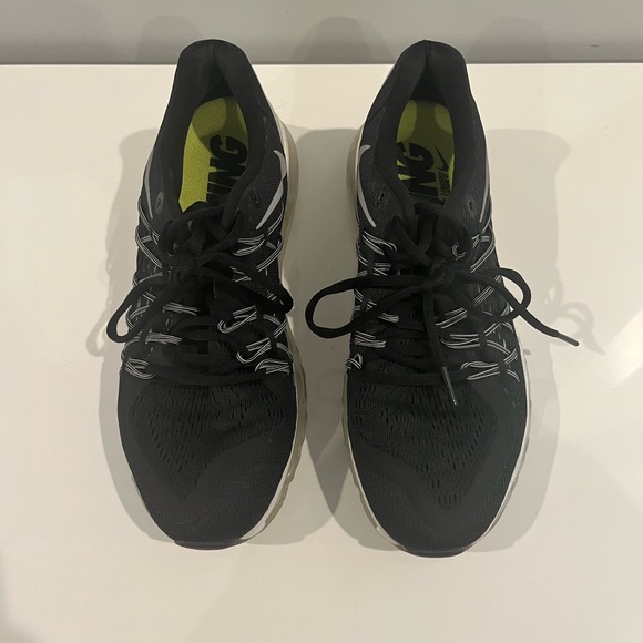 Womens Nike Airmax Black Running Shoes - Size 8 - Picture 4 of 5